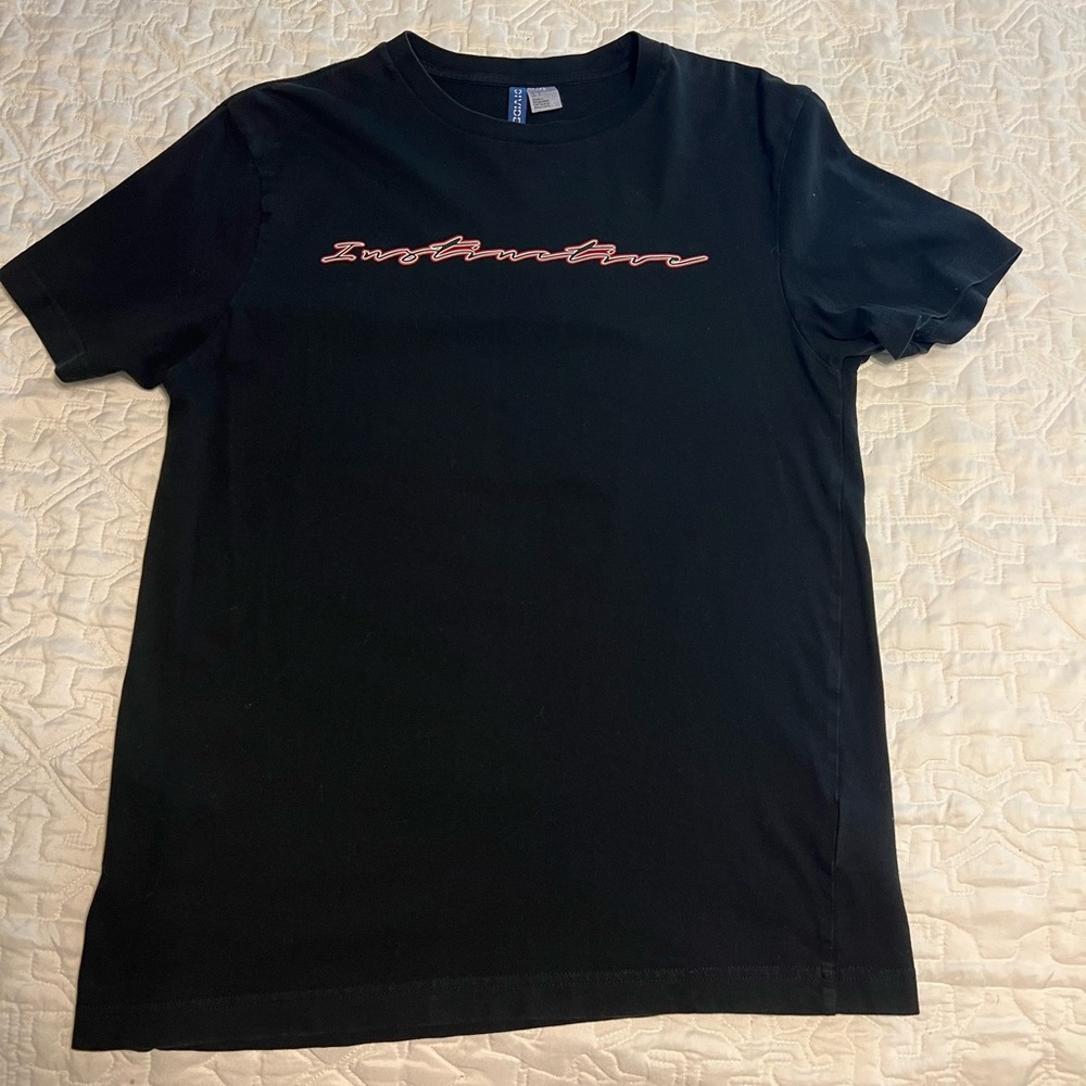H&M Divided t-shirt